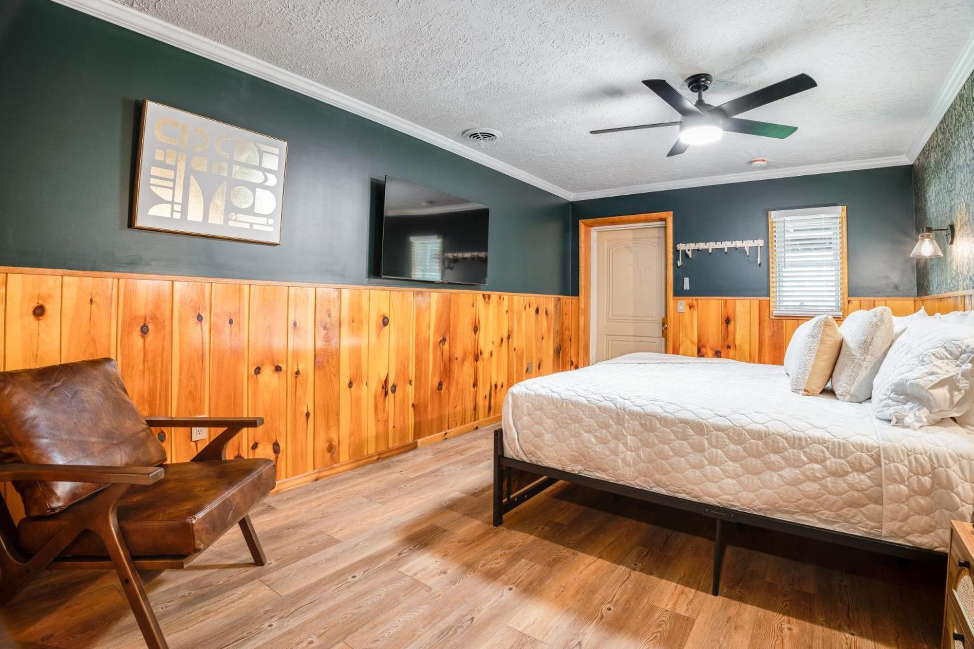 Seneca Pines Lodge Seneca Rocks エクステリア 写真